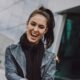 Interná vs. externá sila: Outsourcing vs. insourcing – Rozhodovací rámec pre malú firmu