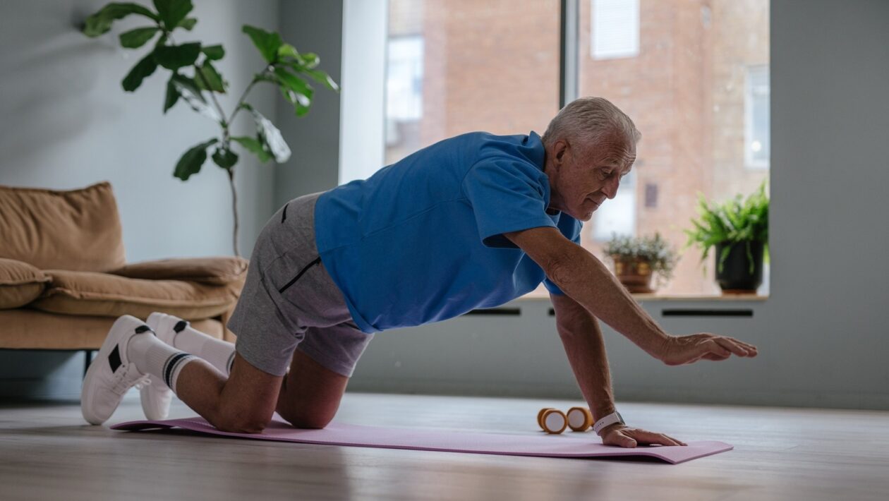 Kritériá odmeňovania: Odmeňovanie za zásluhy vs. senioritu – Komparácia a dopady