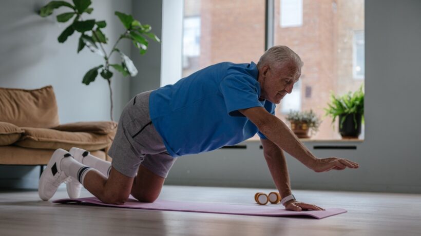 Kritériá odmeňovania: Odmeňovanie za zásluhy vs. senioritu – Komparácia a dopady