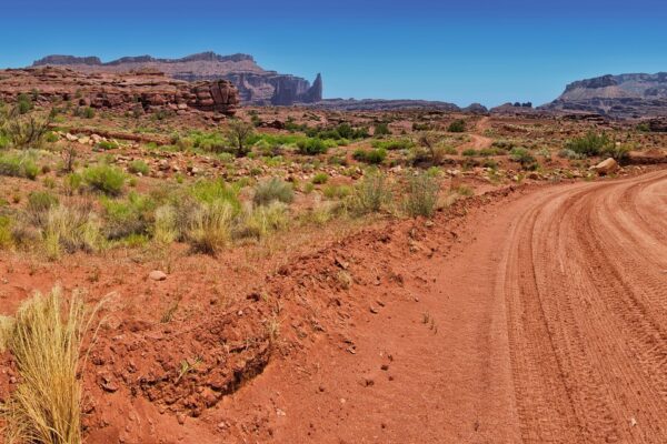 Stabilita v turbulenciách: Vplyv disku vrtule na správanie UAV a stratégie mitigácie