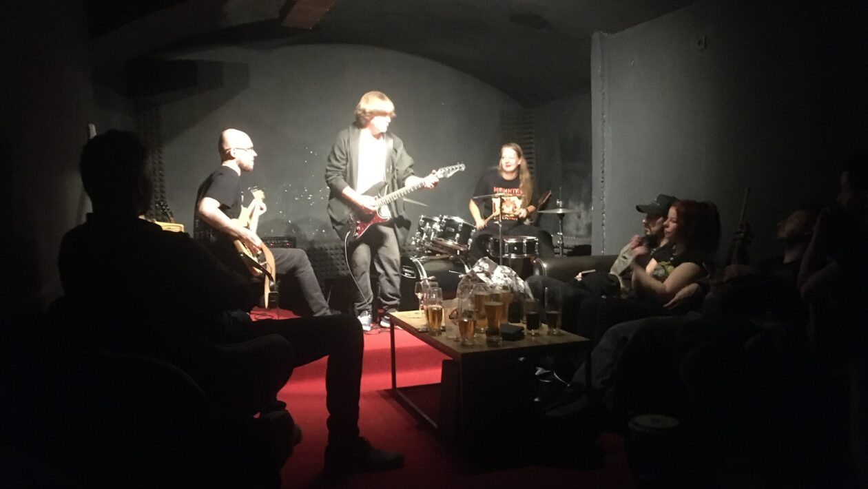 Formálne overovanie bezpečnosti: Metódy zabezpečenia kritického riadiaceho softvéru UAV